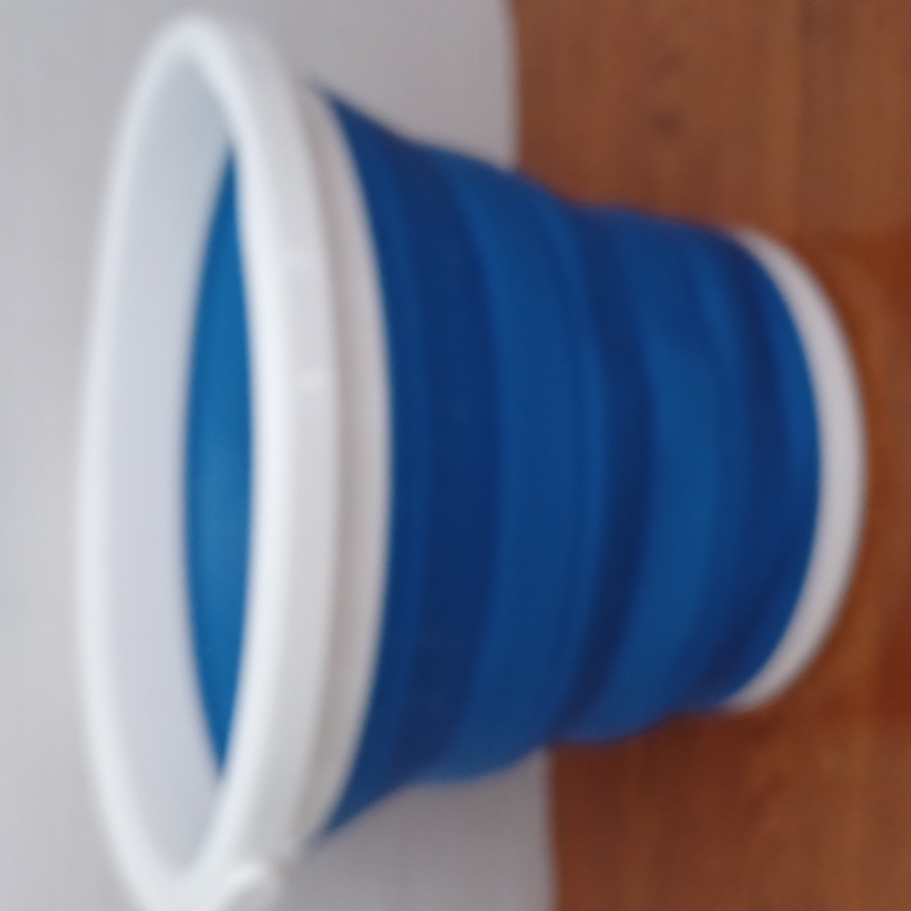 Collapsible  bucket